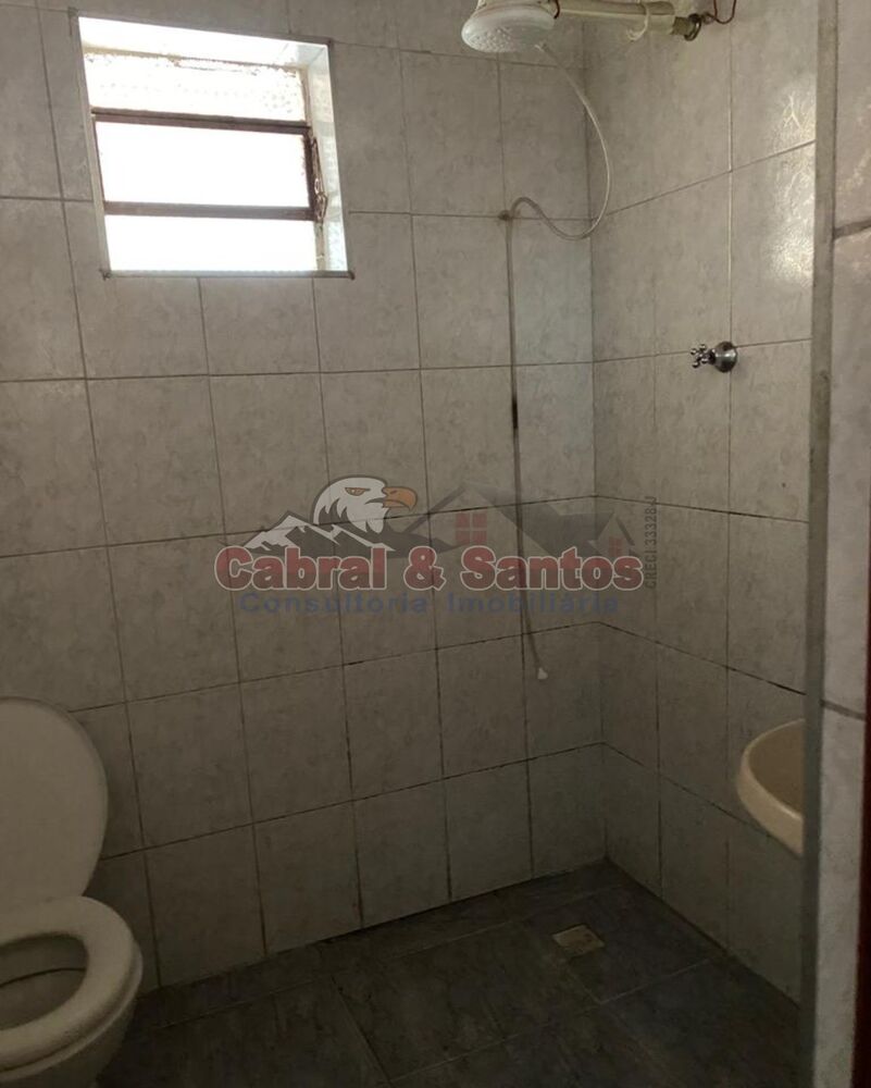 Casa, 4 quartos, 210 m² - Foto 2
