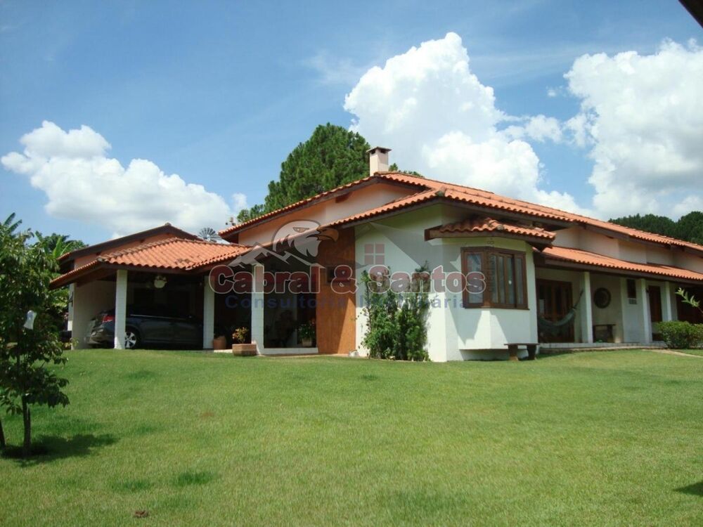 Chácara, 3 quartos, 2174 m² - Foto 1