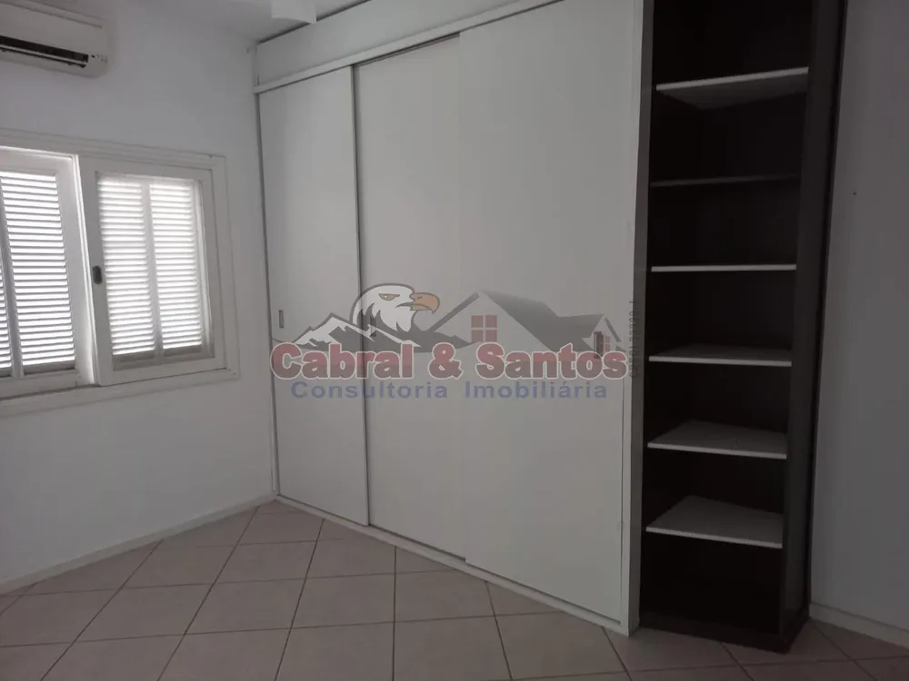 Casa, 4 quartos, 270 m² - Foto 1