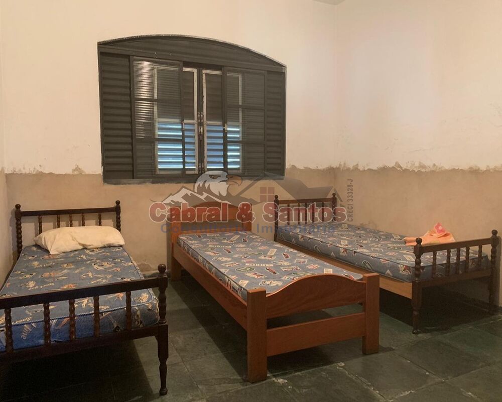 Chácara à venda com 4 quartos, 418m² - Foto 4