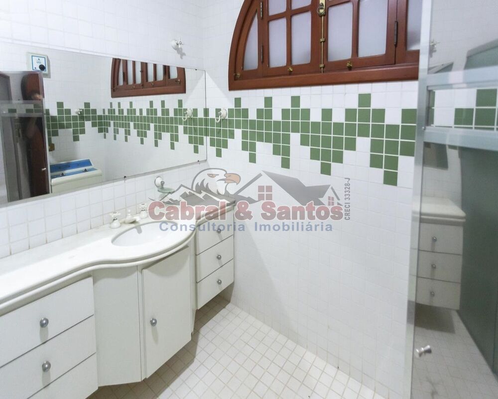 Casa à venda com 6 quartos, 557m² - Foto 3