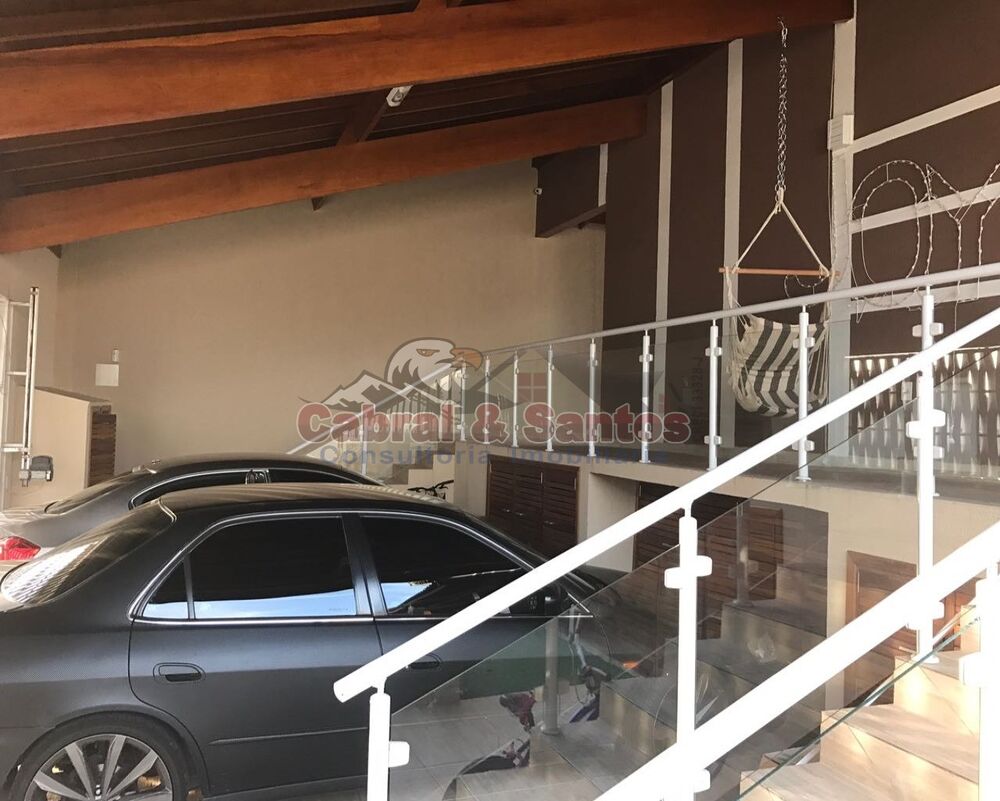 Casa, 3 quartos, 226 m² - Foto 1