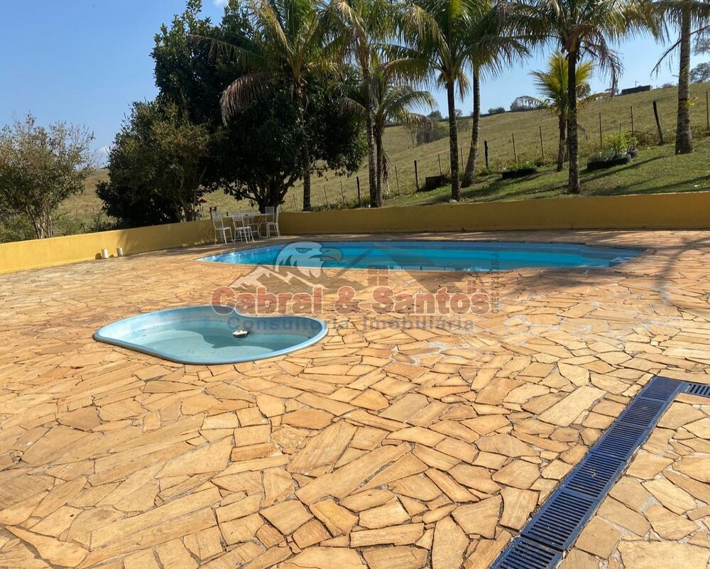 Sítio, 4 quartos, 250 m² - Foto 1
