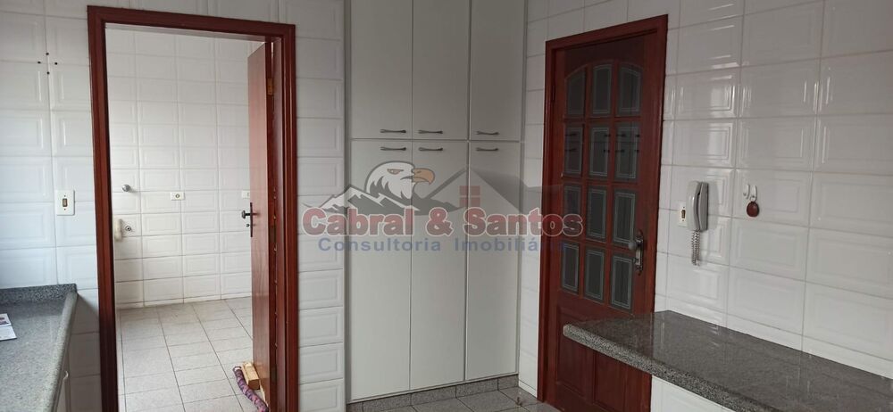 Casa, 3 quartos, 200 m² - Foto 2