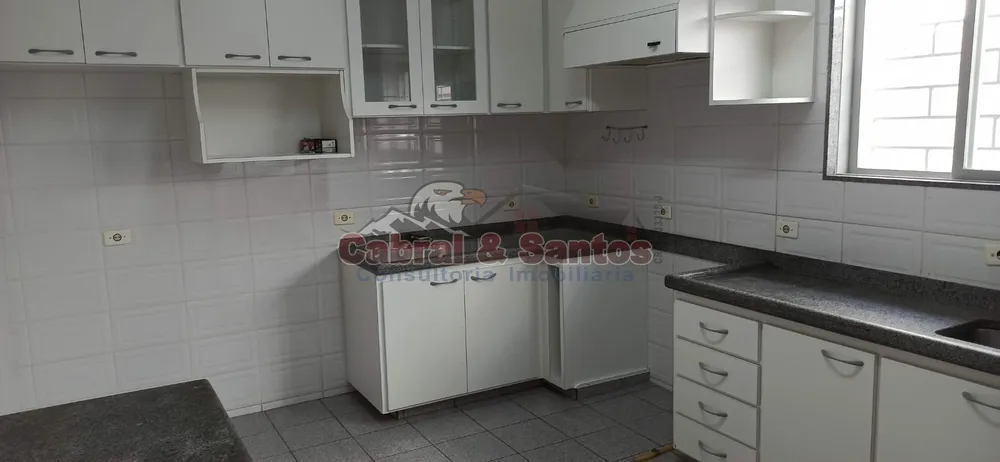 Casa, 3 quartos, 200 m² - Foto 3