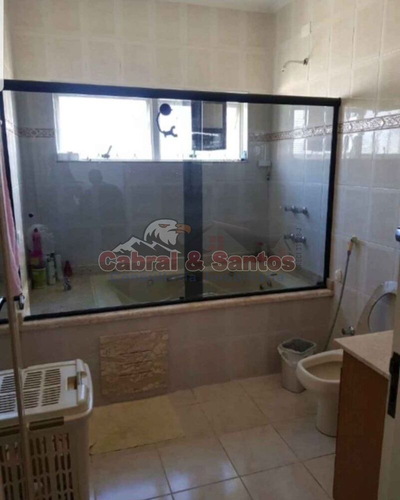 Casa, 3 quartos, 252 m² - Foto 4