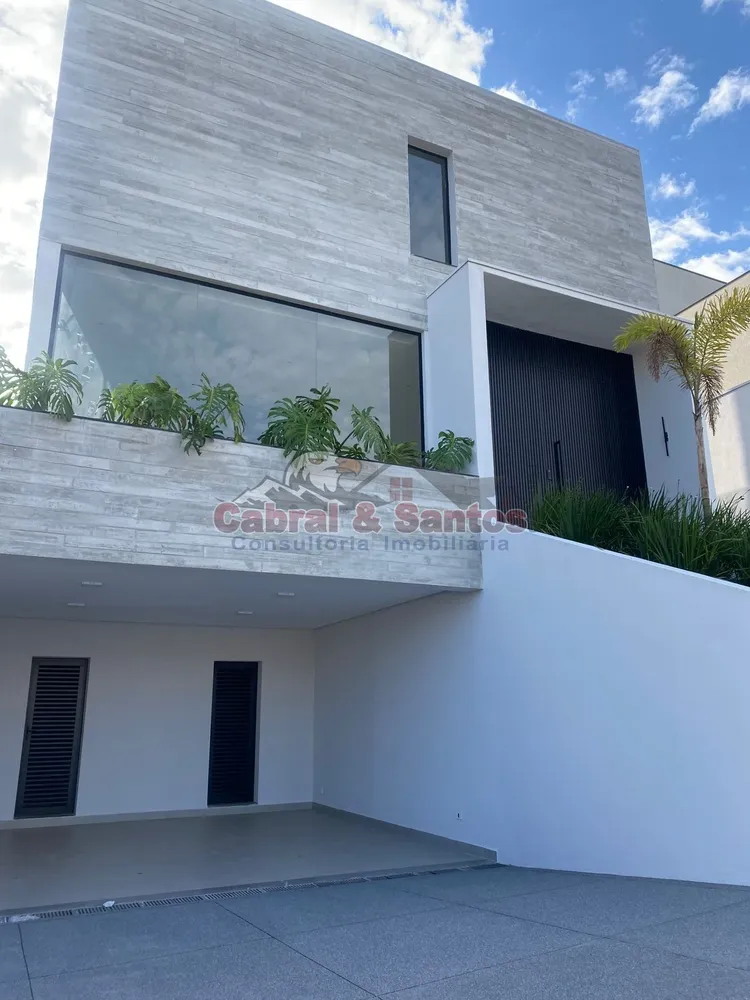 Casa, 3 quartos, 309 m² - Foto 1
