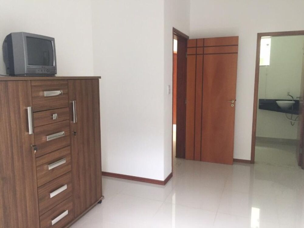Casa à venda com 3 quartos, 200m² - Foto 4