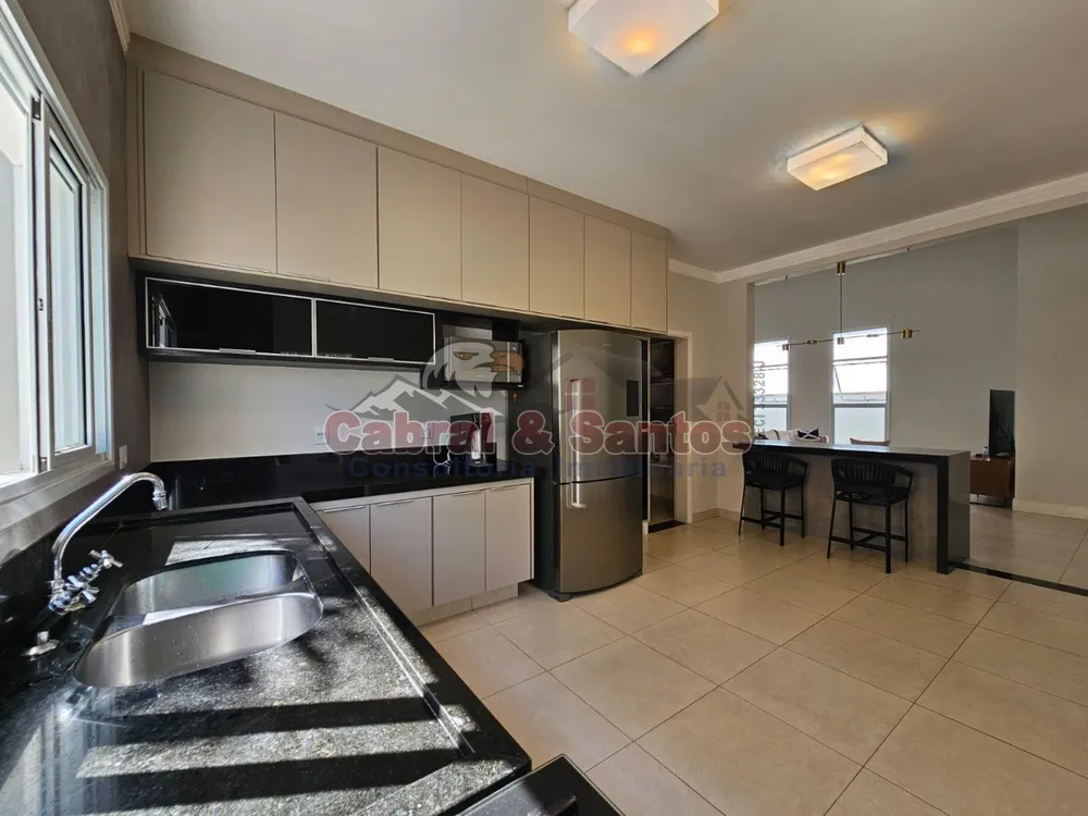 Casa, 4 quartos, 300 m² - Foto 3