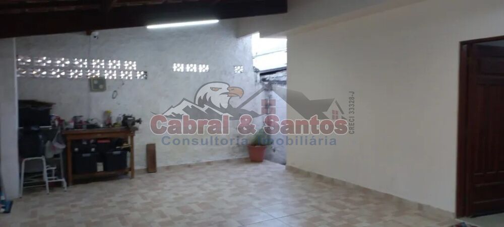 Casa à venda com 3 quartos, 128m² - Foto 1