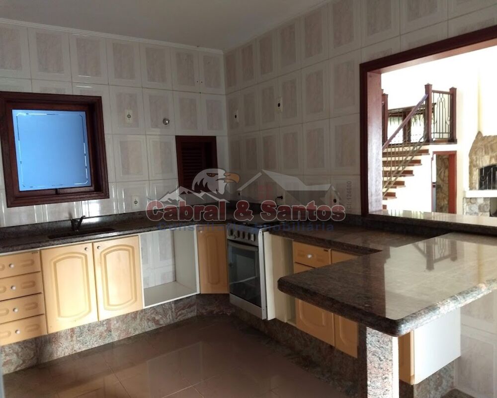 Casa, 3 quartos, 290 m² - Foto 4