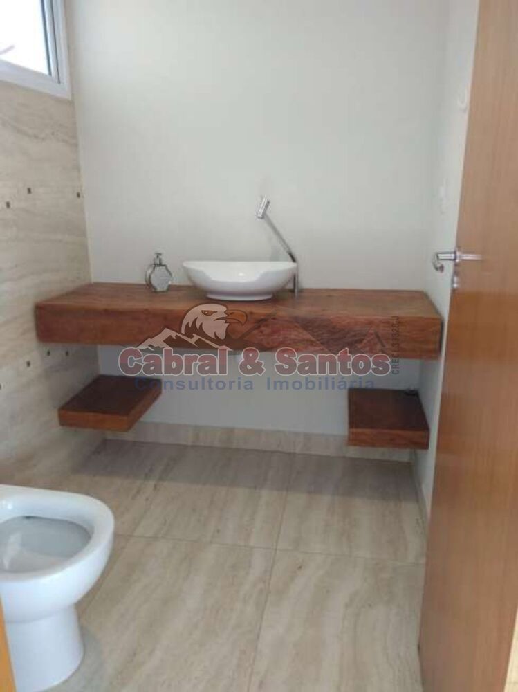 Casa, 4 quartos, 261 m² - Foto 2