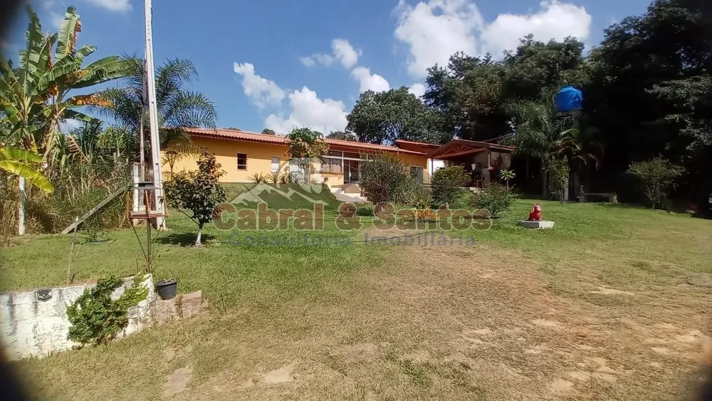 Chácara, 4 quartos, 1600 m² - Foto 2