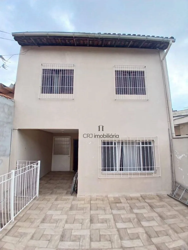 Sobrado, 3 quartos, 213 m² - Foto 1