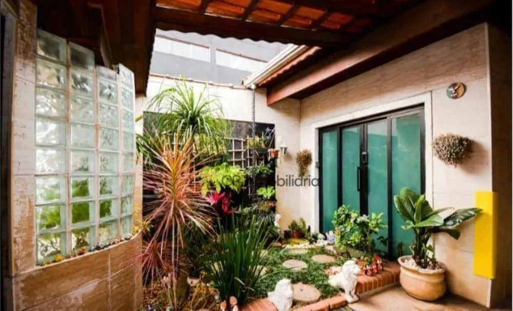 Casa, 3 quartos, 162 m² - Foto 1