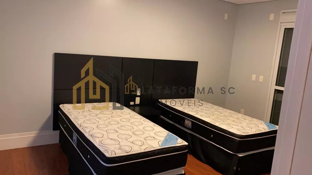 Casa, 4 quartos, 446 m² - Foto 1