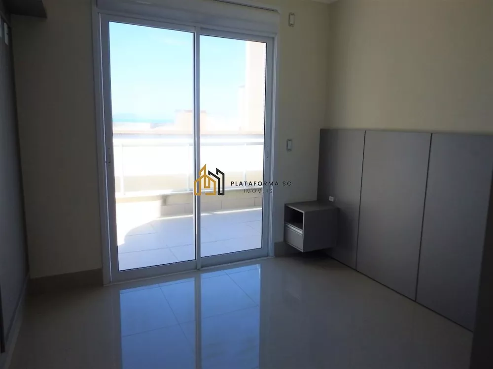 Cobertura, 4 quartos, 217 m² - Foto 4
