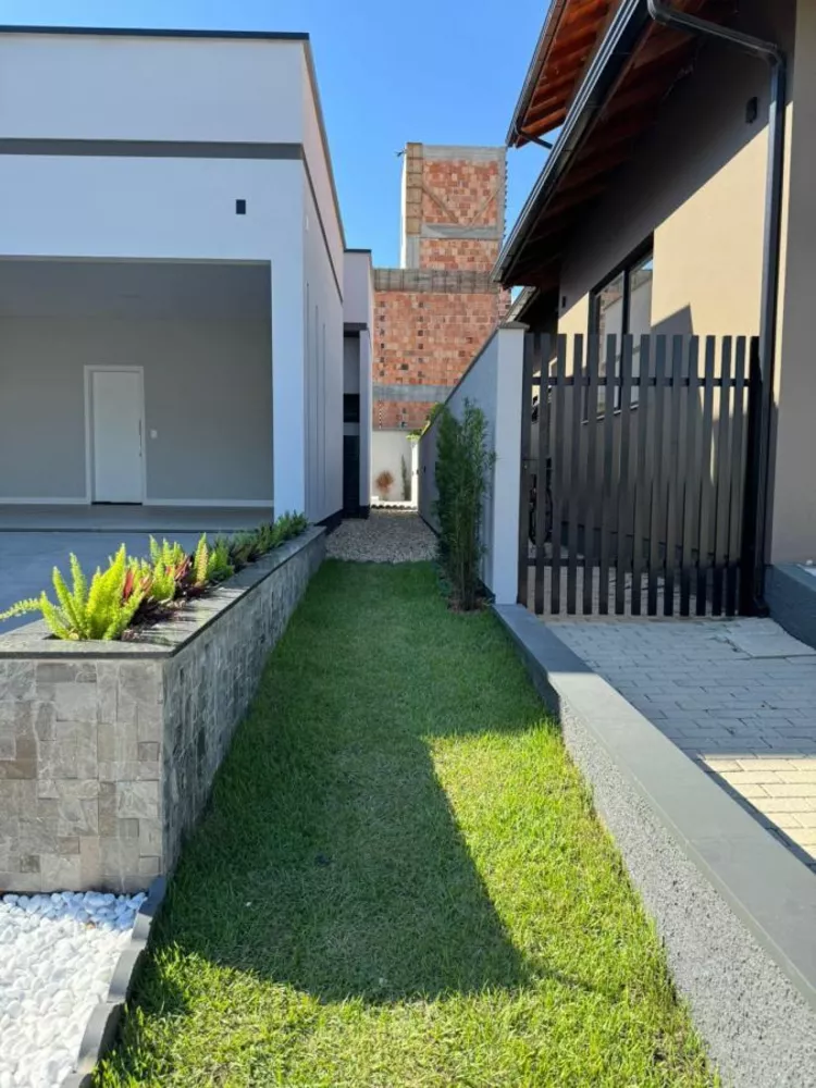 Casa de Condomínio à venda com 3 quartos, 180m² - Foto 4