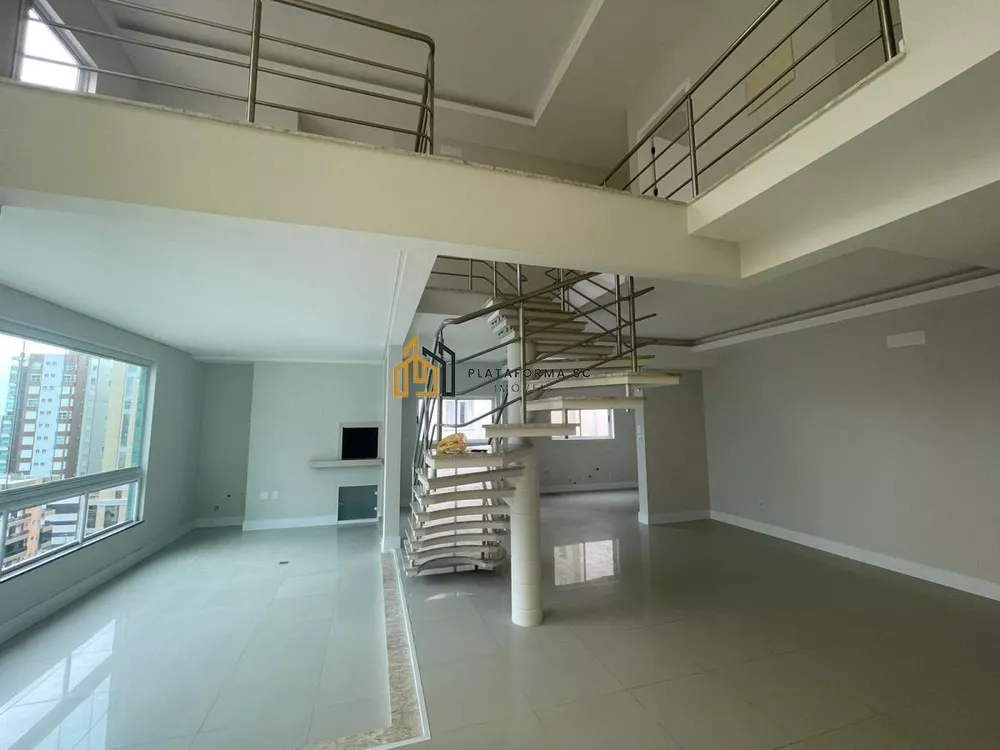 Apartamento, 4 quartos, 196 m² - Foto 2