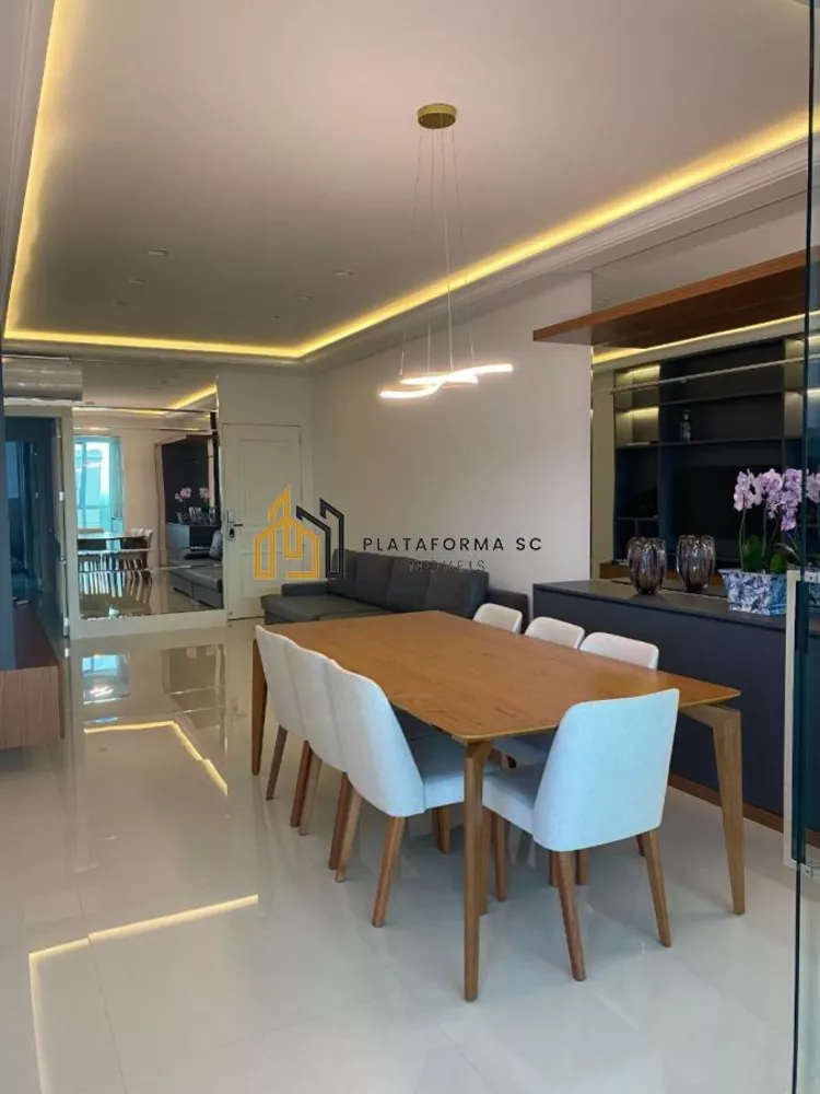 Apartamento, 3 quartos, 140 m² - Foto 1