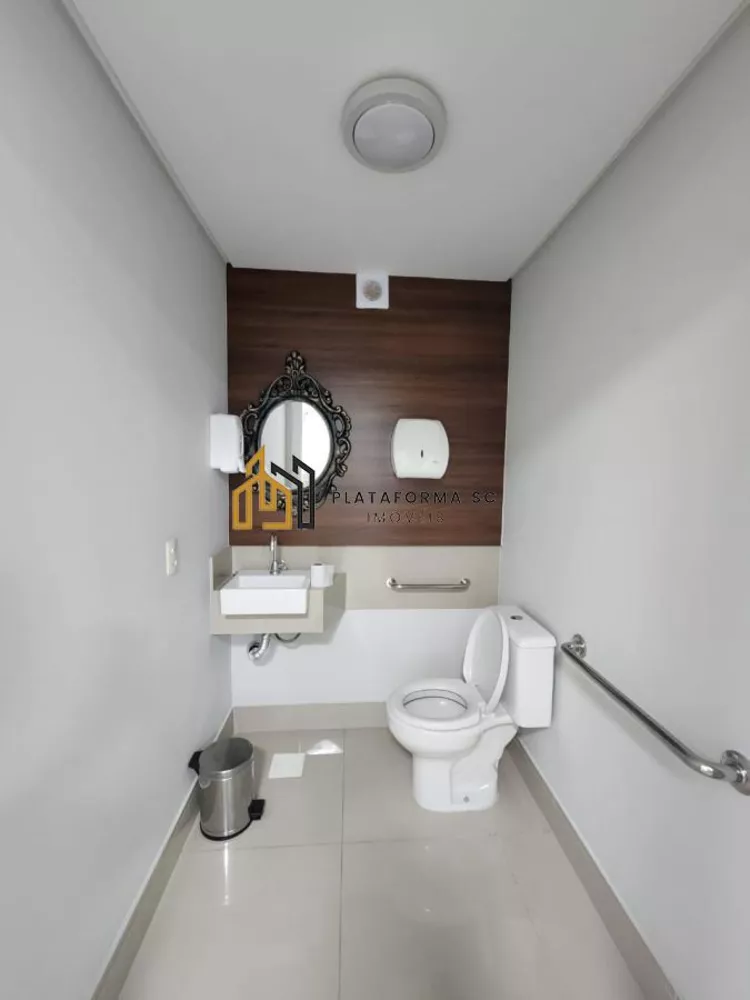 Apartamento, 3 quartos, 137 m² - Foto 2
