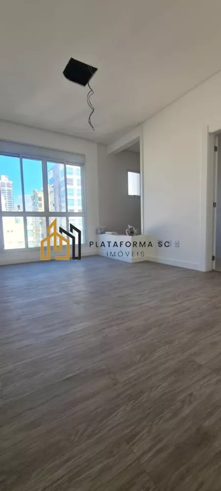 Apartamento à venda com 3 quartos - Foto 8