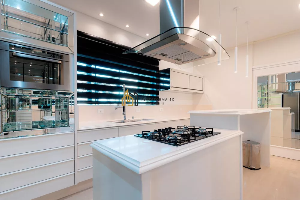 Casa, 3 quartos, 418 m² - Foto 1
