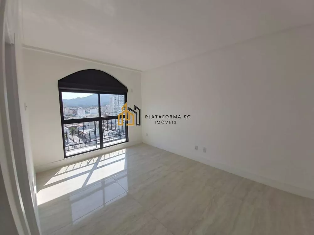 Apartamento à venda com 3 quartos, 127m² - Foto 17