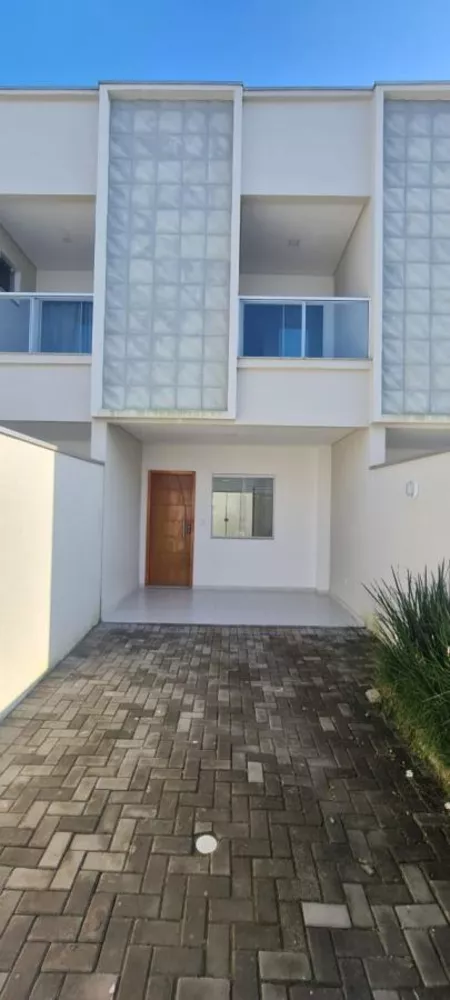 Sobrado à venda com 2 quartos, 115m² - Foto 1