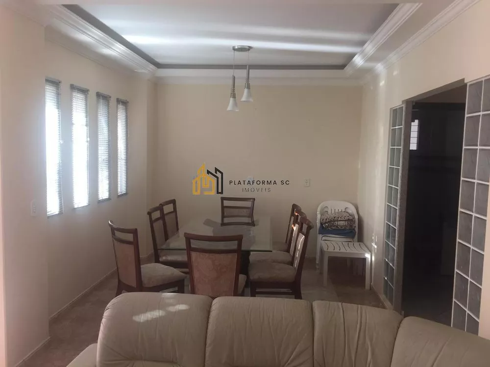 Casa, 5 quartos, 250 m² - Foto 3