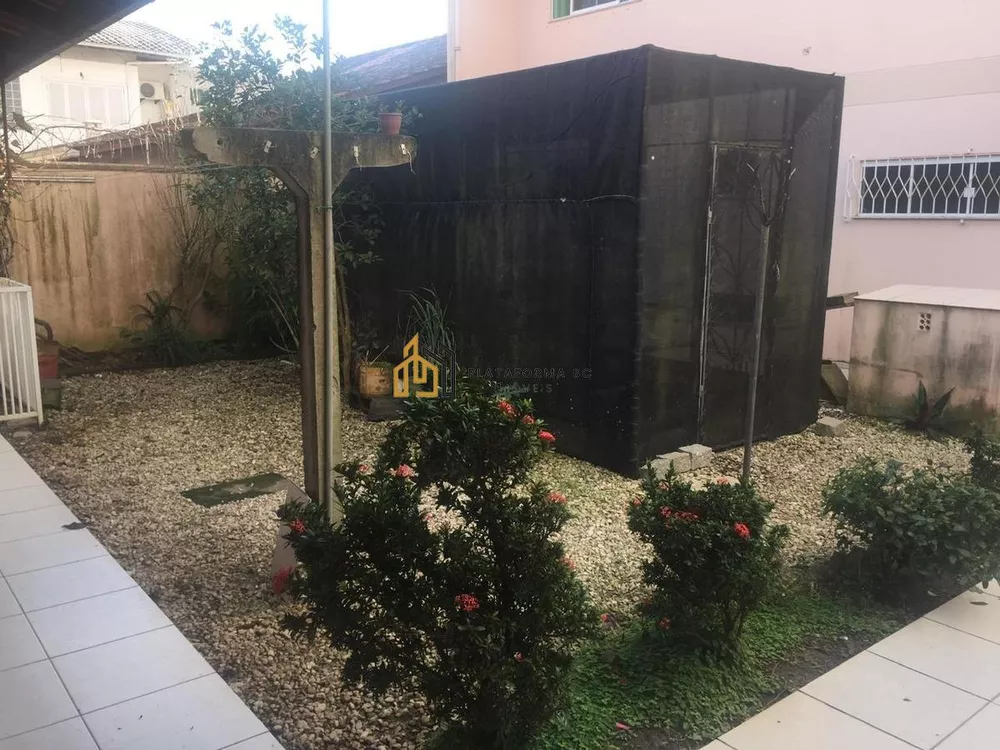 Casa, 5 quartos, 250 m² - Foto 4