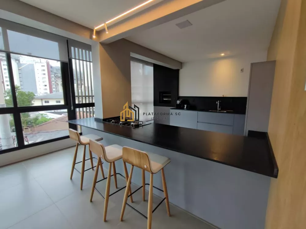 Apartamento à venda com 3 quartos, 154m² - Foto 4