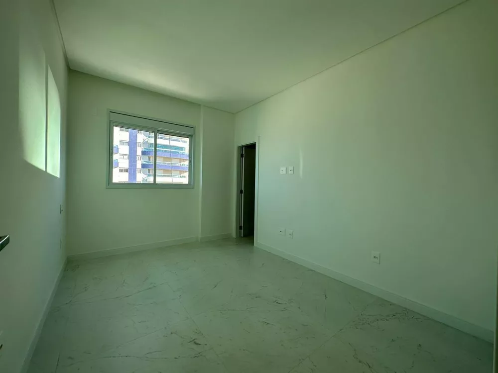 Apartamento, 3 quartos, 140 m² - Foto 2