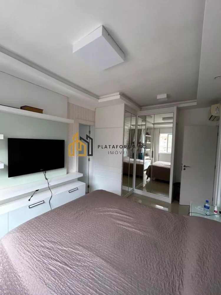 Apartamento, 3 quartos, 202 m² - Foto 1