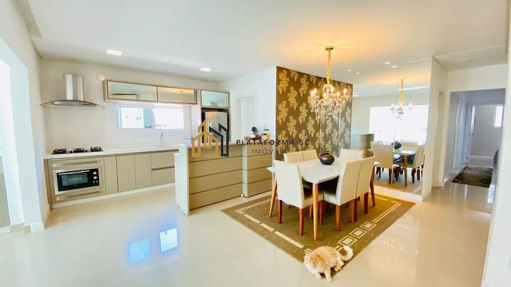 Apartamento, 3 quartos, 122 m² - Foto 2