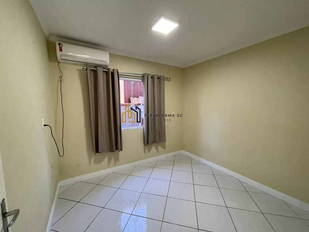 Casa, 3 quartos, 118 m² - Foto 4