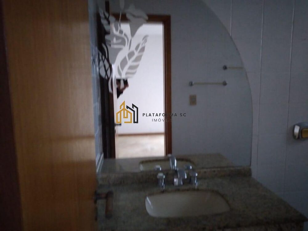 Apartamento, 3 quartos, 131 m² - Foto 1