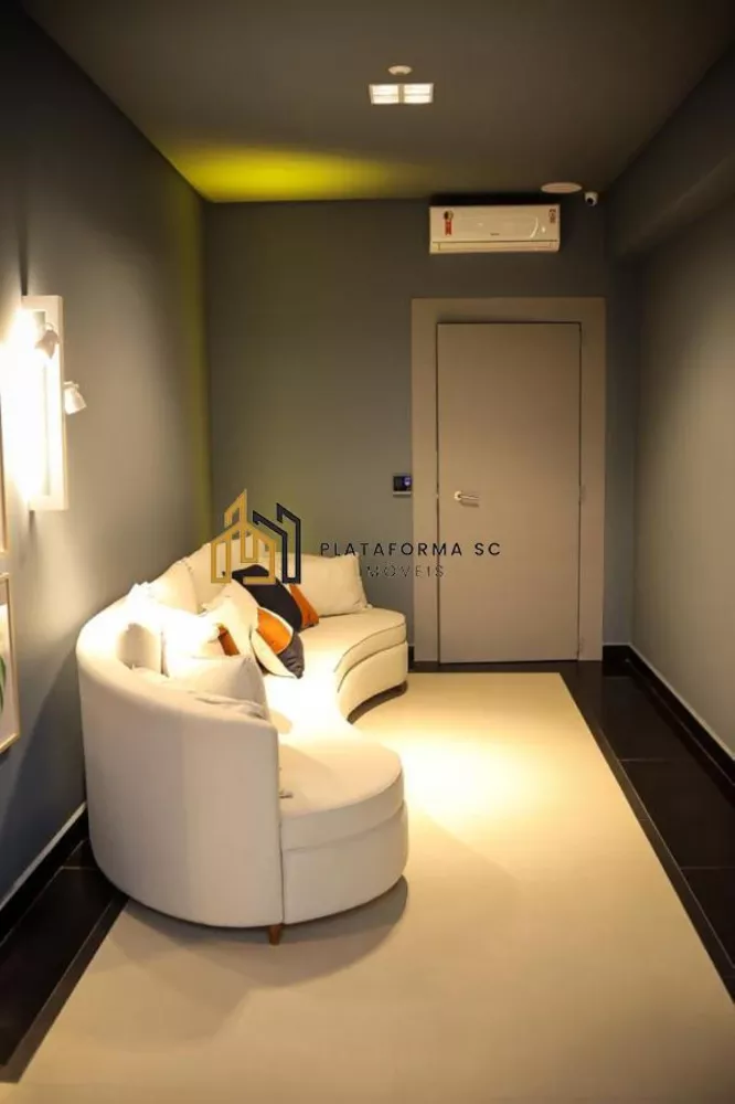 Apartamento, 3 quartos, 145 m² - Foto 2