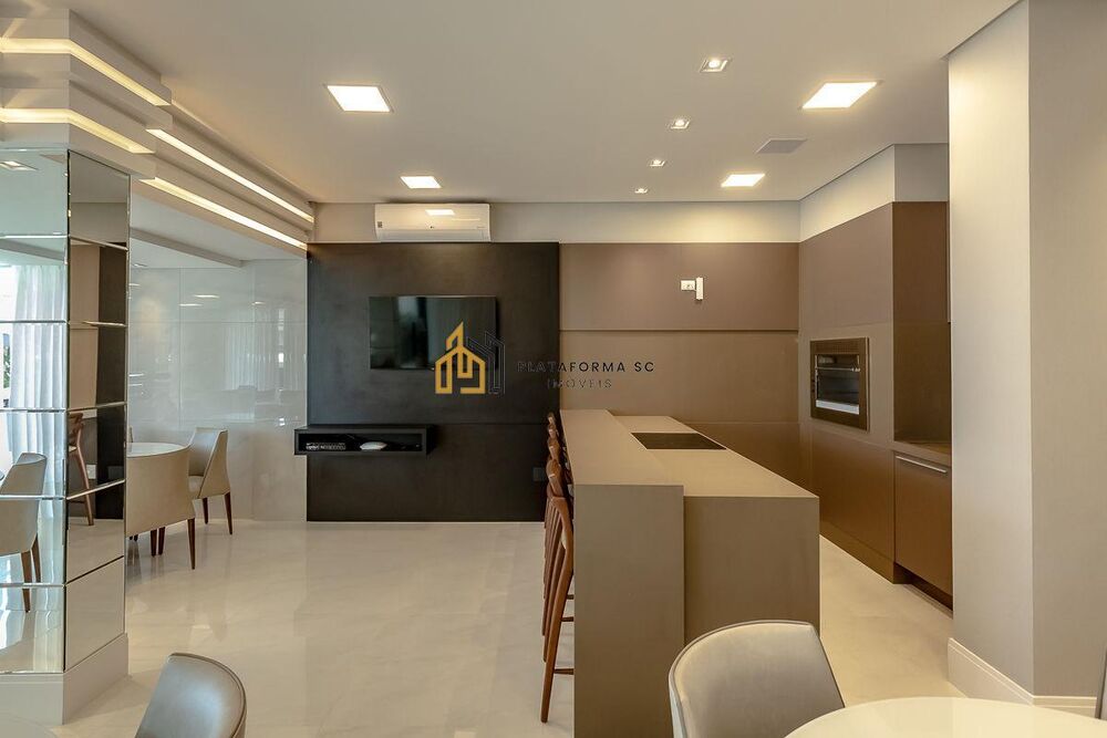 Apartamento, 4 quartos, 197 m² - Foto 2