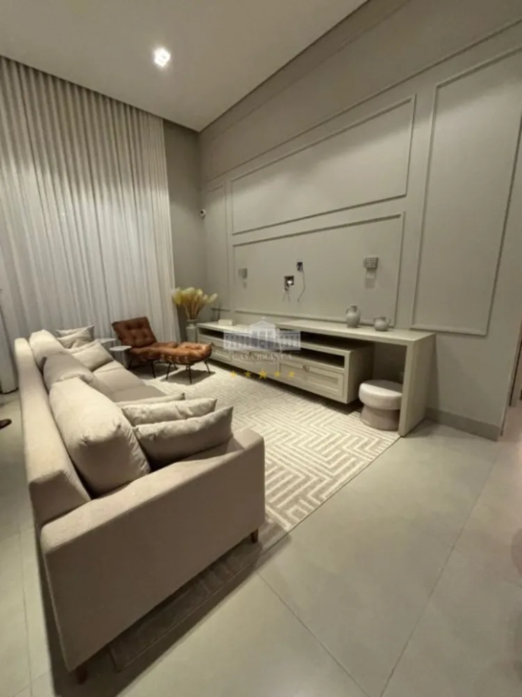 Casa, 3 quartos, 240 m² - Foto 1