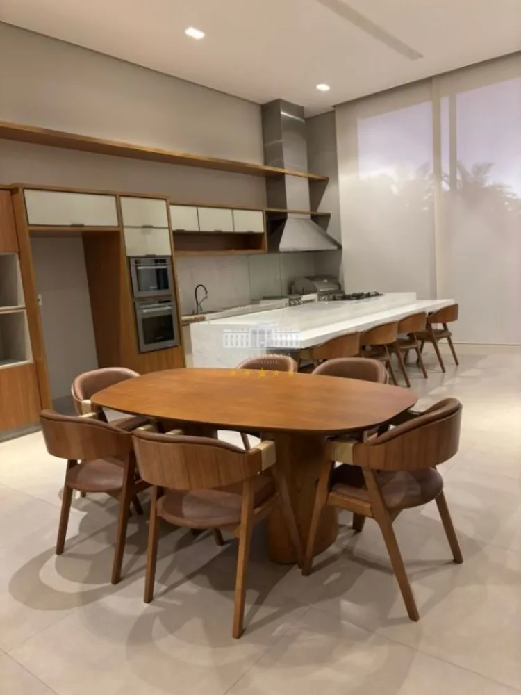 Casa, 3 quartos, 240 m² - Foto 2