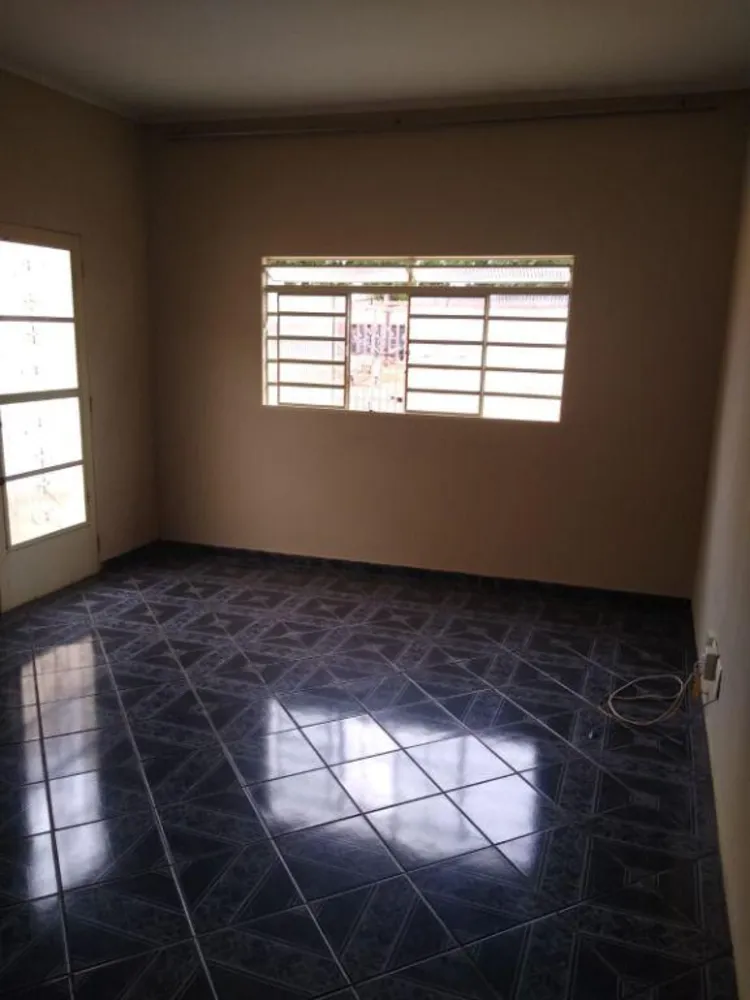 Casa, 5 quartos, 250 m² - Foto 2