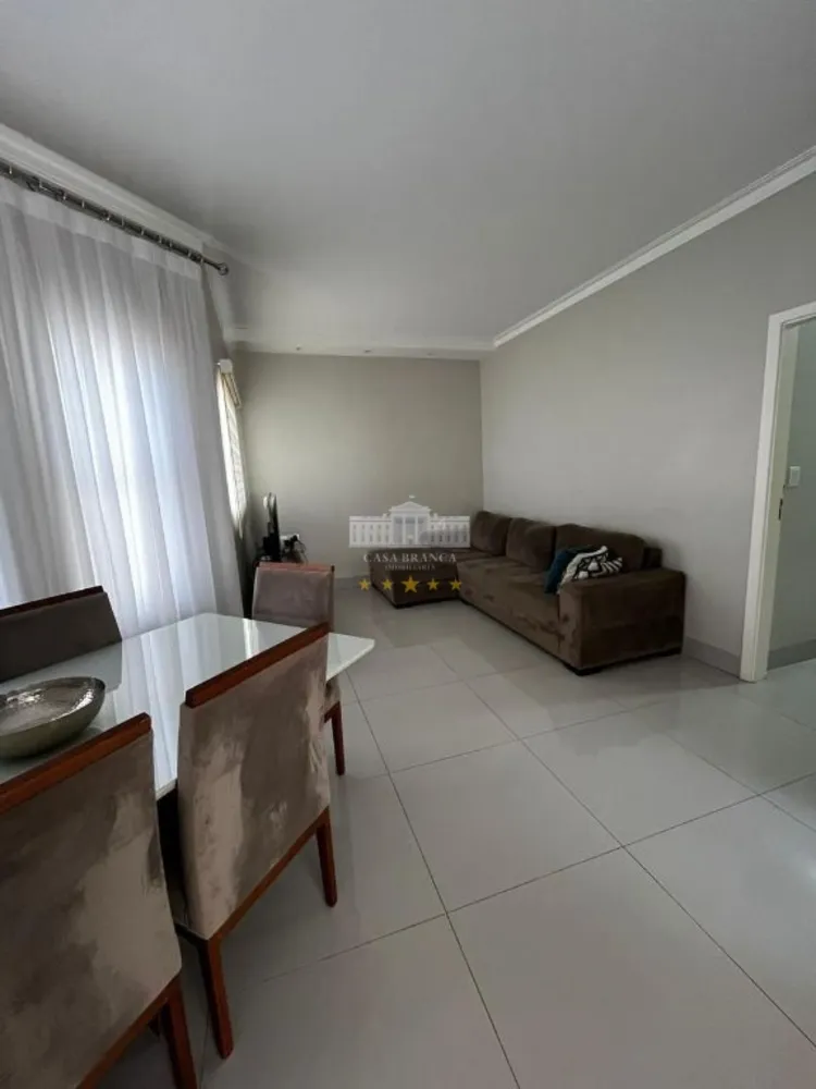 Casa, 3 quartos, 200 m² - Foto 1
