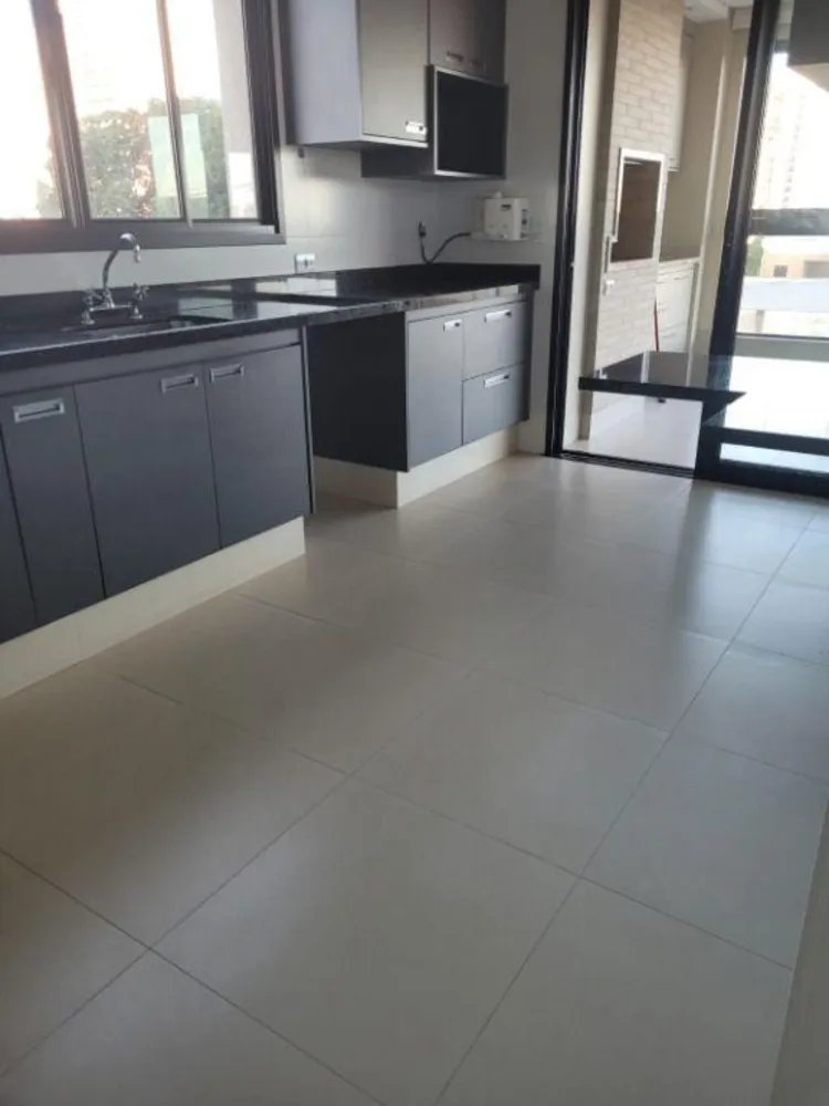Apartamento, 3 quartos, 204 m² - Foto 1