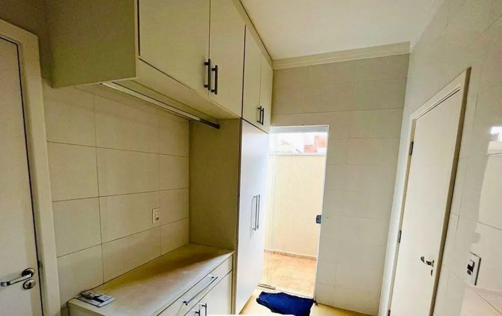 Casa, 3 quartos, 248 m² - Foto 1