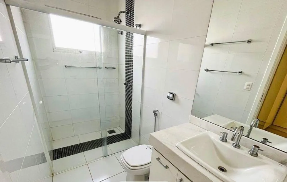 Casa, 3 quartos, 248 m² - Foto 2