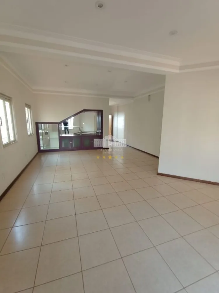 Sobrado, 3 quartos, 370 m² - Foto 2