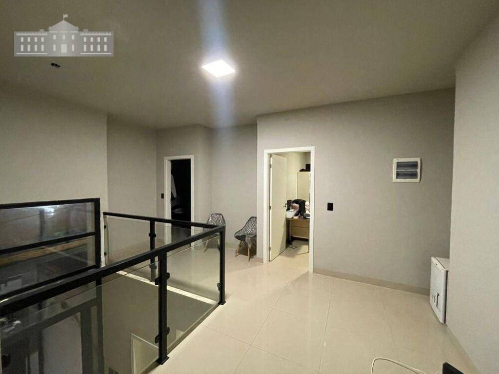 Casa, 3 quartos, 227 m² - Foto 2