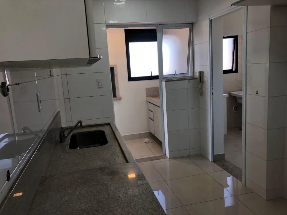 Apartamento, 3 quartos, 142 m² - Foto 2