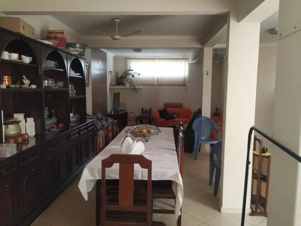 Sobrado, 3 quartos, 371 m² - Foto 1